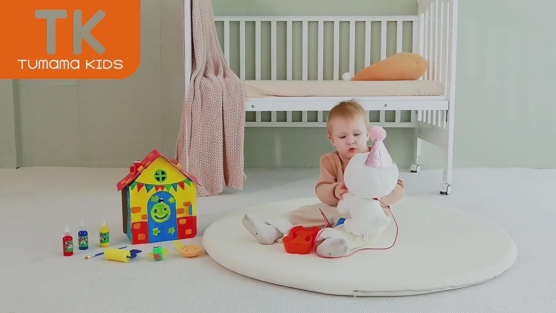Child-playing-with-Electronic-toy-dog